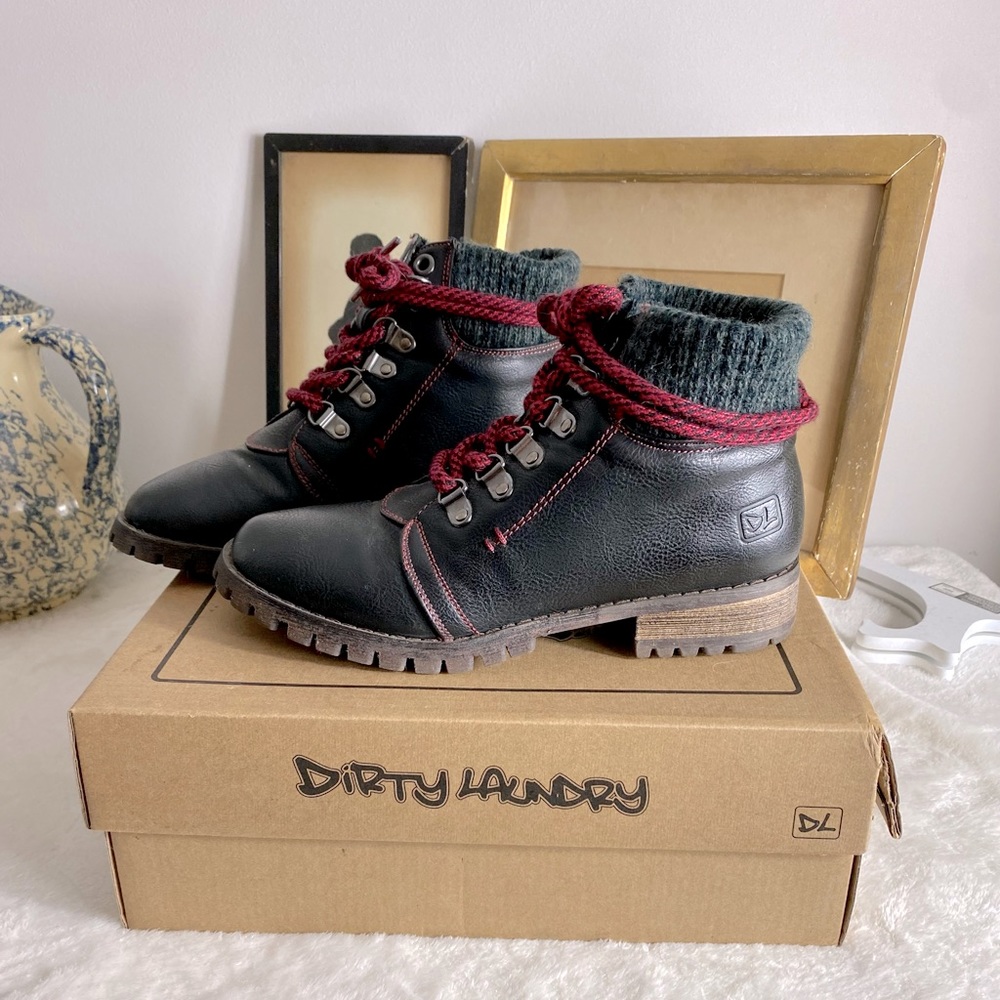 Combat boots